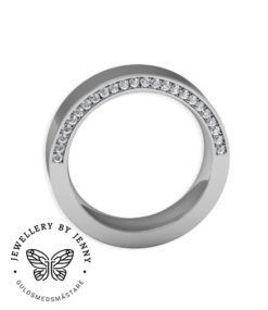 ring i vitguld med diamanter